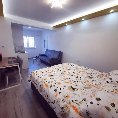 Cozy Apartment Close To Dubrovnik 内乌姆 外观 照片